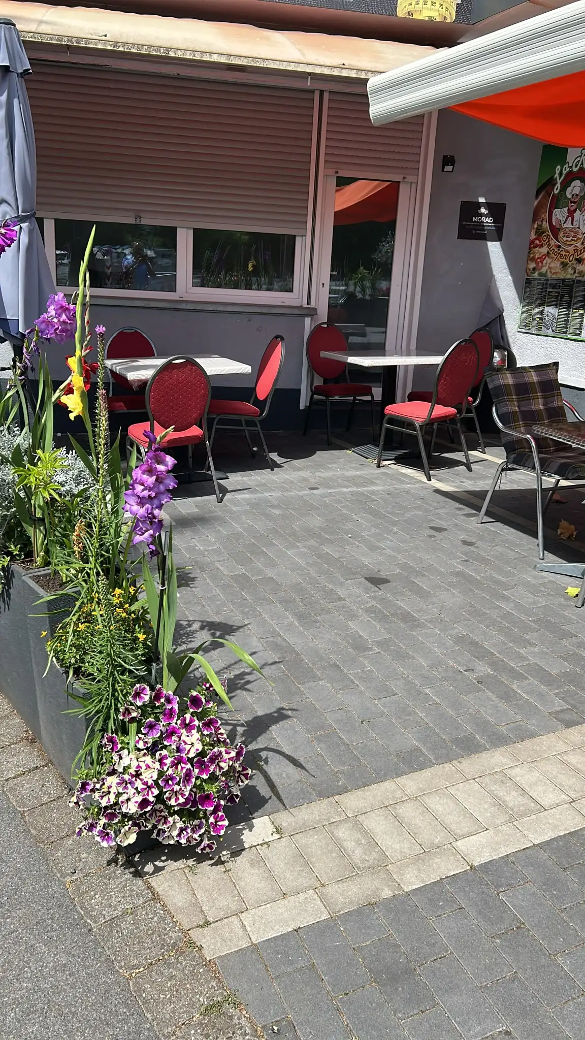 Terrasse mit Blumen